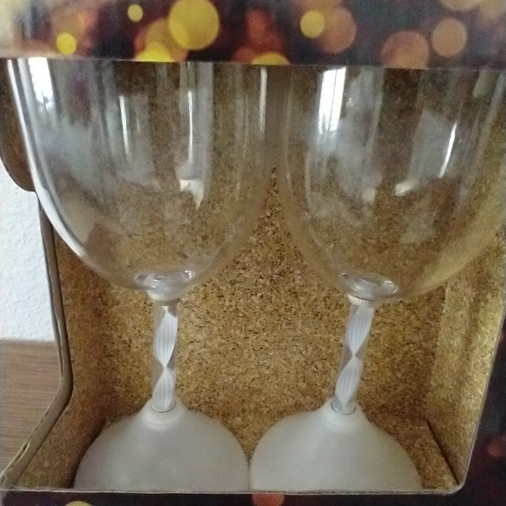 NIB LED Plastic Wine Glasses , 2 Count - Picture 2 of 5